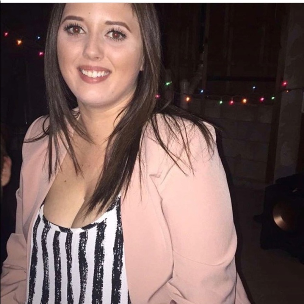 Meet your Posher, Abigail